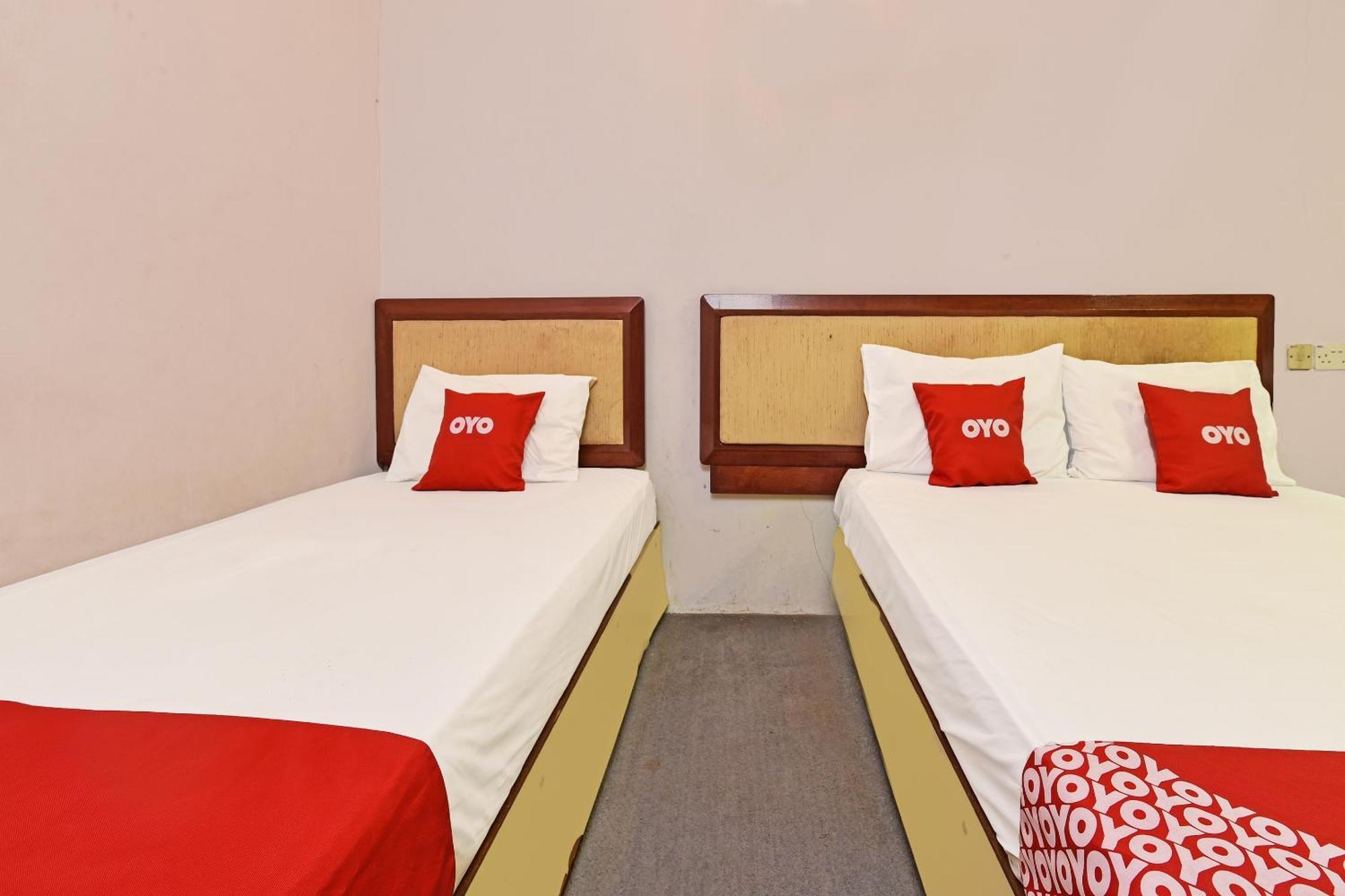 Hotel Super Oyo 90599 De Rose
