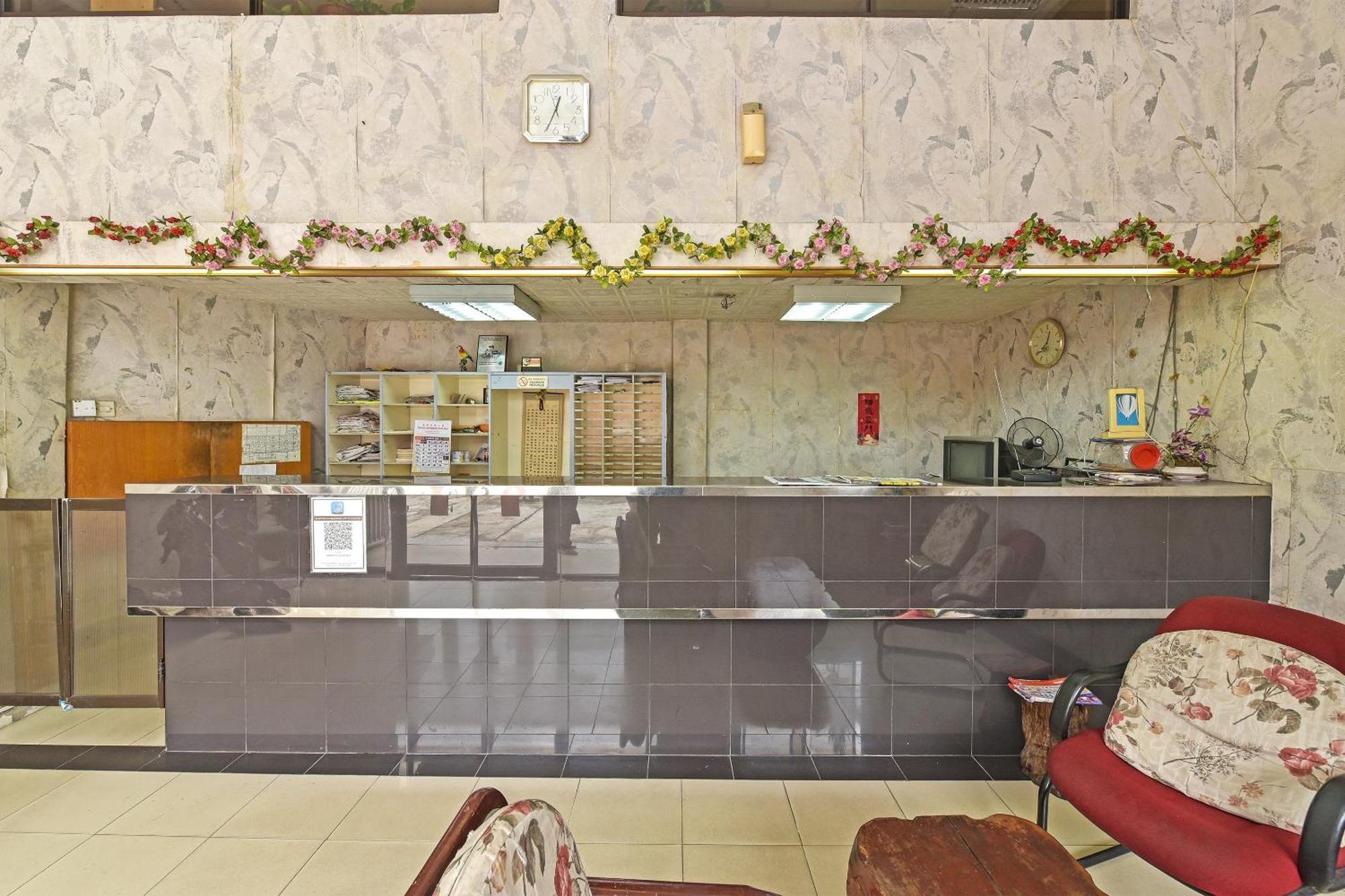 Super Oyo 90599 De Rose Hotel Johor Bahru