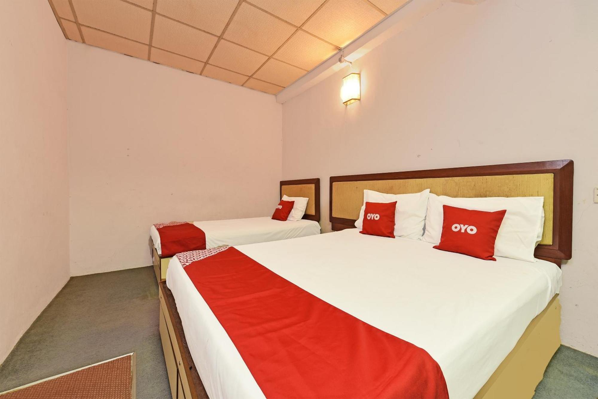 Hotel Super Oyo 90599 De Rose
